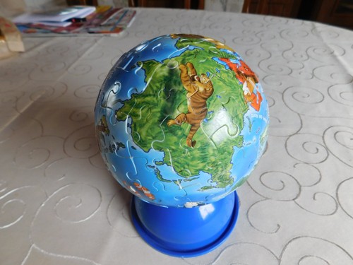 Puzzleball mit standfuß die - mit,